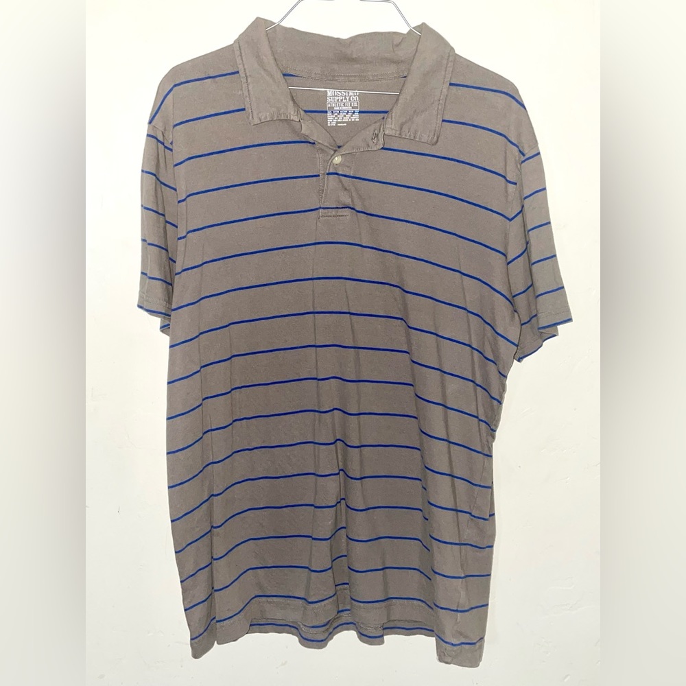 Mossimo Athletic Fit Polo Shirt Men’s Size XL Gray w/ Blue Stripes
